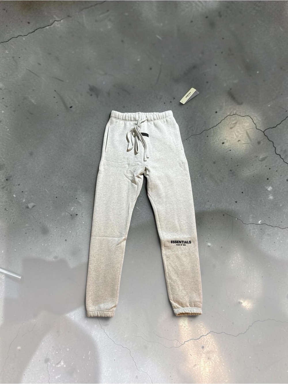 Fear of God Kids Cream Sweatpants ESSENTIALS Logo